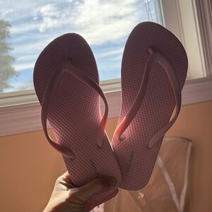 Old navy flip flops